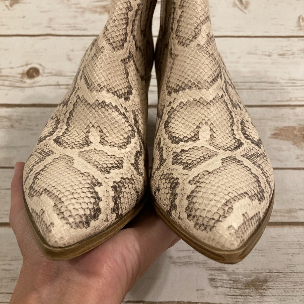 Steve Madden Women's Rookie Chop-Out Booties 9.5 - Picture 9 of 9